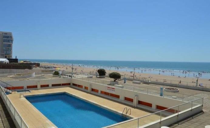 Residence La Garenne A La Grande Plage, Vue Mer, Piscine Et Parking Prive, 6 Personnes Saint-Gilles-Croix-de-Vie Exterior photo