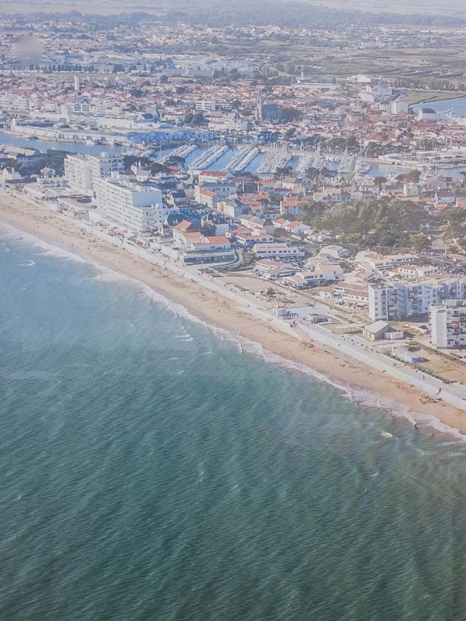 Residence La Garenne A La Grande Plage, Vue Mer, Piscine Et Parking Prive, 6 Personnes Saint-Gilles-Croix-de-Vie Exterior photo